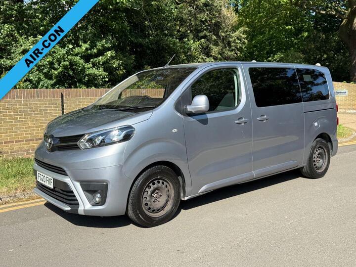 Toyota PROACE VERSO 1.5D Shuttle Medium MPV MWB Euro 6 (s/s) 5dr (9 Seat)
