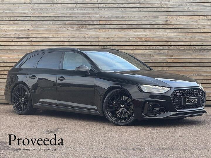 Audi RS4 Avant 2.9 TFSI V6 Carbon Black Tiptronic Quattro Euro 6 (s/s) 5dr Audi RS4 Avant 2.9 TFSI V6 Carbon Black Tiptronic Quattro Euro 6 (s/s) 5dr