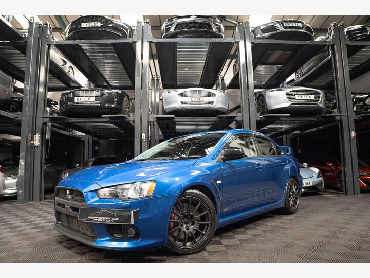 Mitsubishi LANCER 2.0 Lancer Evo X GSR FQ300 Semi-Auto 4WD 4dr Mitsubishi LANCER 2.0 Lancer Evo X GSR FQ300 Semi-Auto 4WD 4dr