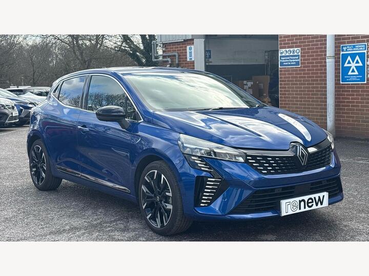 Renault Clio 1.6 E-TECH Techno Auto Euro 6 (s/s) 5dr