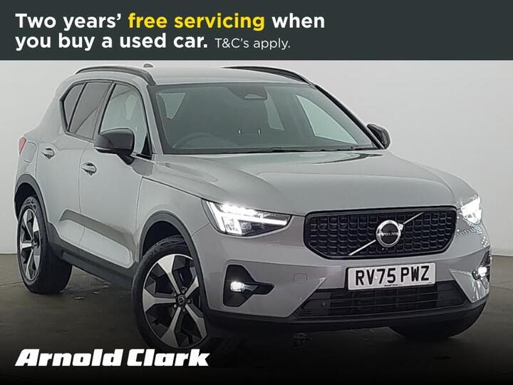 Volvo XC40 2.0 B4 MHEV Plus Dark DCT Auto Euro 6 (s/s) 5dr