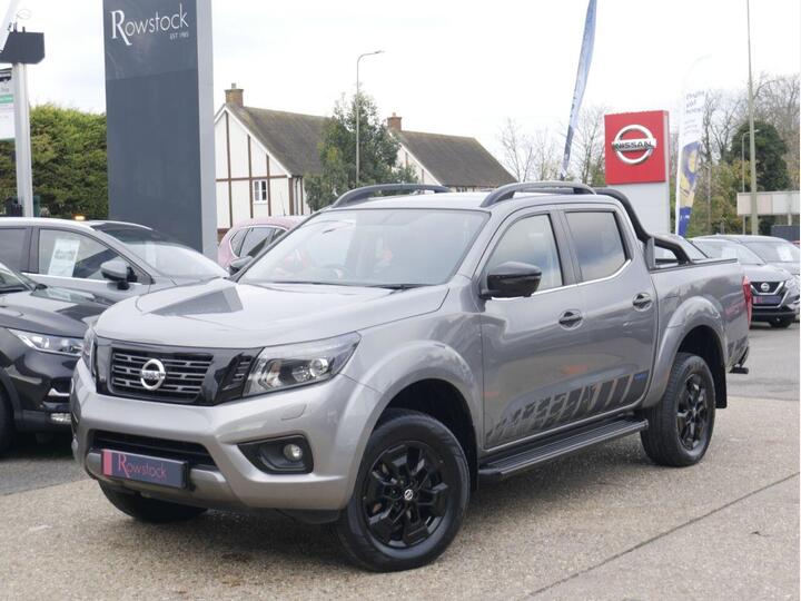 Nissan NAVARA 2.3 DCi N-Guard Auto 4WD Euro 6 4dr