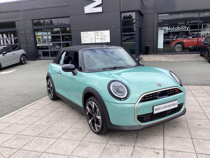 MINI Cooper Convertible 2.0C Exclusive Steptronic Euro 6 (s/s) 2dr