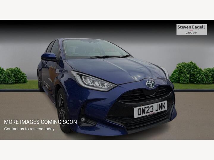 Toyota Yaris 1.5 VVT-h Design E-CVT Euro 6 (s/s) 5dr Toyota Yaris 1.5 VVT-h Design E-CVT Euro 6 (s/s) 5dr