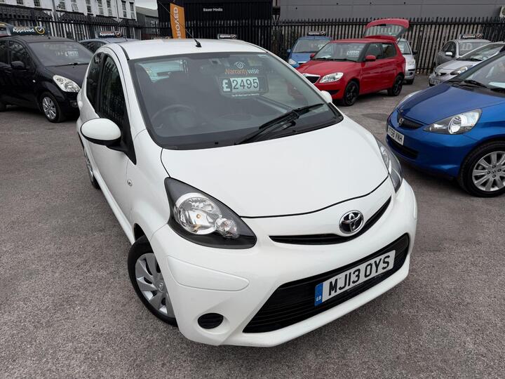 Toyota AYGO 1.0 VVT-i Ice Euro 5 5dr