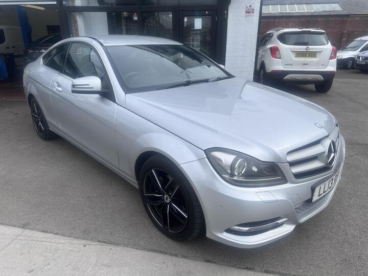 Mercedes-Benz C CLASS 2.1 C220 CDI BlueEfficiency Executive SE G-Tronic+ Euro 5 (s/s) 2dr