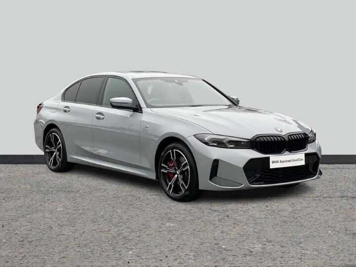 BMW 3 Series 2.0 330e 22.3kWh M Sport Auto Euro 6 (s/s) 4dr BMW 3 Series 2.0 330e 22.3kWh M Sport Auto Euro 6 (s/s) 4dr