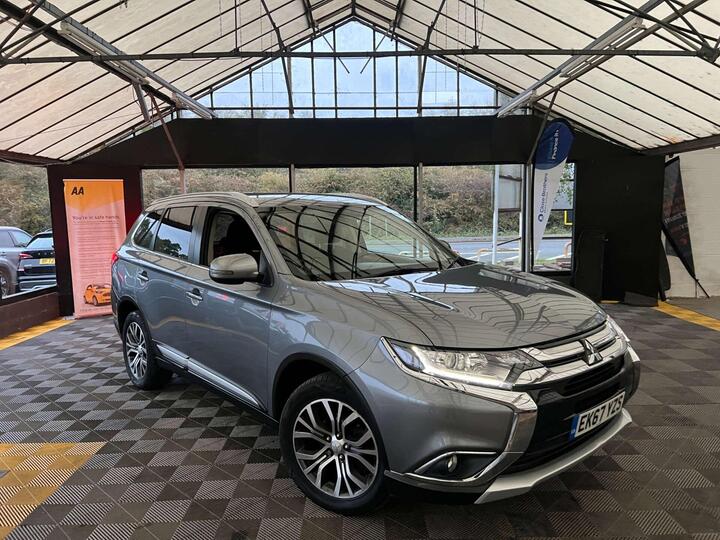 Mitsubishi OUTLANDER 2.2 DI-D 3 Auto 4WD Euro 6 5dr