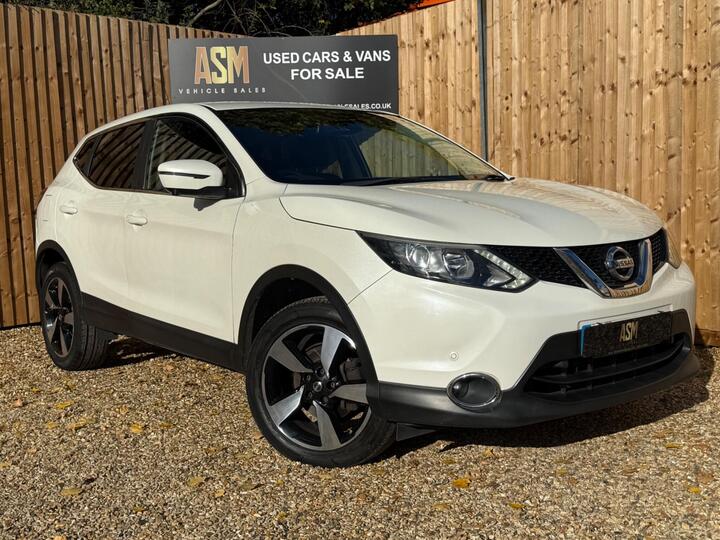 Nissan Qashqai 1.6 DCi N-Connecta 2WD Euro 6 (s/s) 5dr