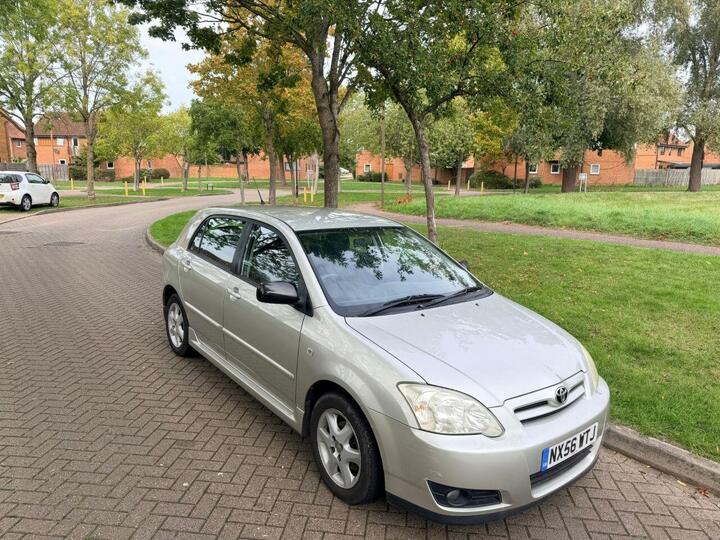 Toyota COROLLA 1.6 VVT-i Colour Collection 5dr
