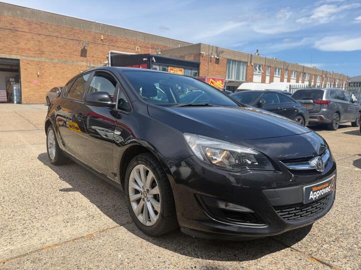 Vauxhall Astra 1.6 16v Active Euro 5 5dr