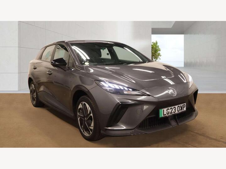 MG MG4 51kWh SE Auto 5dr