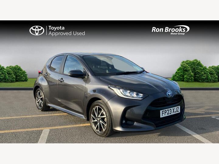 Toyota Yaris 1.5 VVT-h Design E-CVT Euro 6 (s/s) 5dr