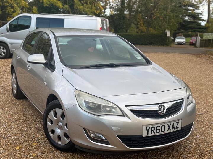 Vauxhall Astra 1.6 16v Exclusiv Auto Euro 5 5dr