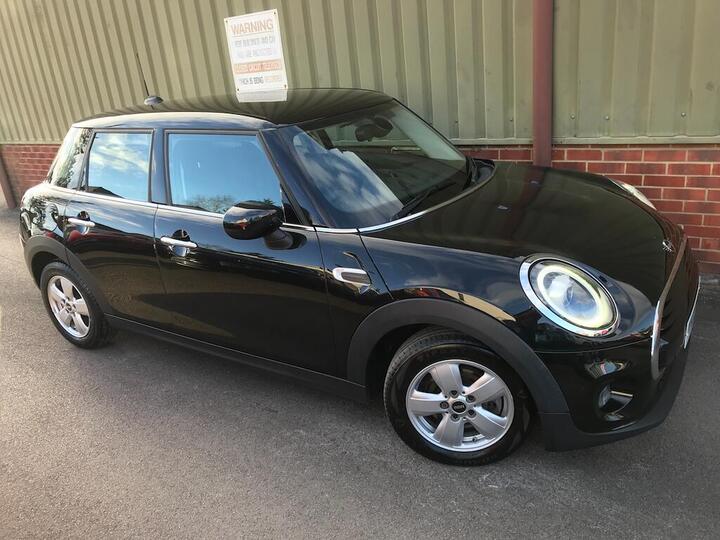 MINI Hatch 1.5 Cooper Classic Steptronic Euro 6 (s/s) 5dr