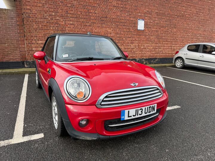 MINI Convertible 1.6 Cooper Euro 5 (s/s) 2dr