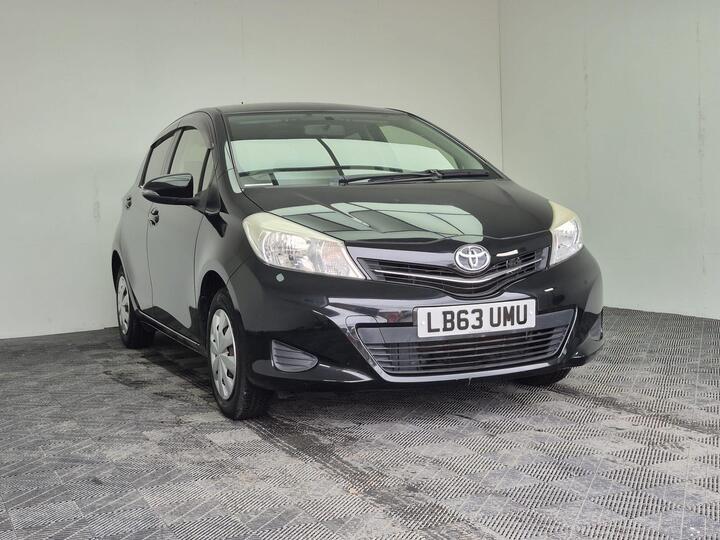 Toyota Yaris 1.33 Dual VVT-i Icon Multidrive S Euro 5 5dr