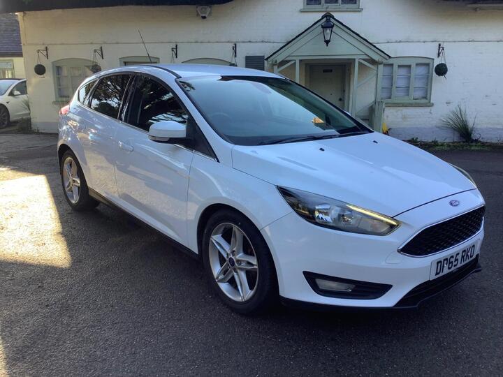 Ford Focus 1.6 TDCi Zetec Euro 5 (s/s) 5dr