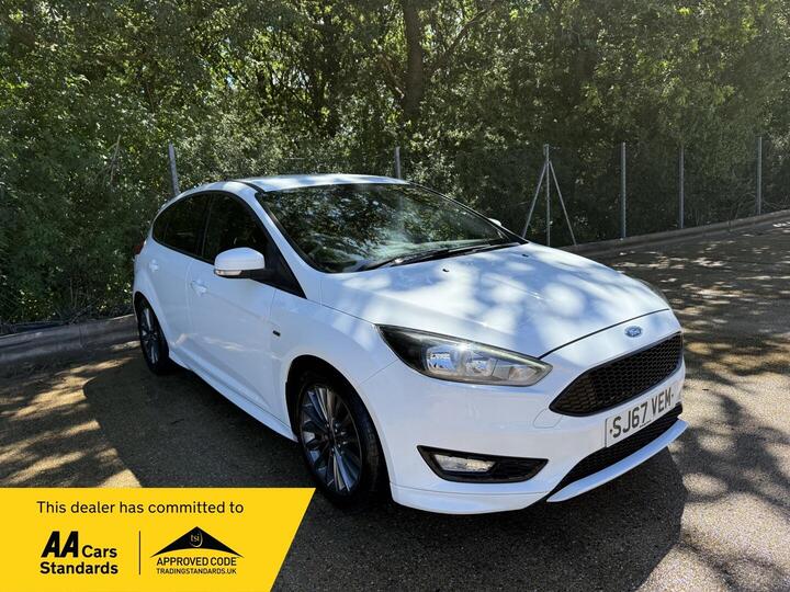 Ford Focus 1.0T EcoBoost ST-Line Euro 6 (s/s) 5dr
