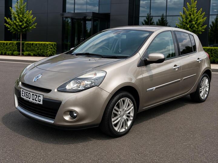 Renault Clio 1.6 VVT Initiale TomTom Auto Euro 4 5dr