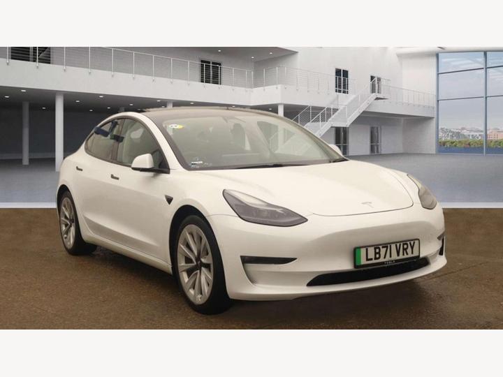 Tesla MODEL 3 (Dual Motor) Long Range Auto 4WDE 4dr