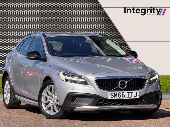Volvo V40 CROSS COUNTRY 1.5 T3 Pro Auto Euro 6 (s/s) 5dr