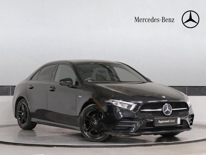 Mercedes-Benz A Class 1.3 A180 AMG Line Edition (Executive) 7G-DCT Euro 6 (s/s) 4dr