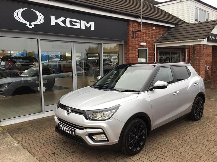 SsangYong Tivoli 1.6P LE Auto Euro 6 (s/s) 5dr SsangYong Tivoli 1.6P LE Auto Euro 6 (s/s) 5dr