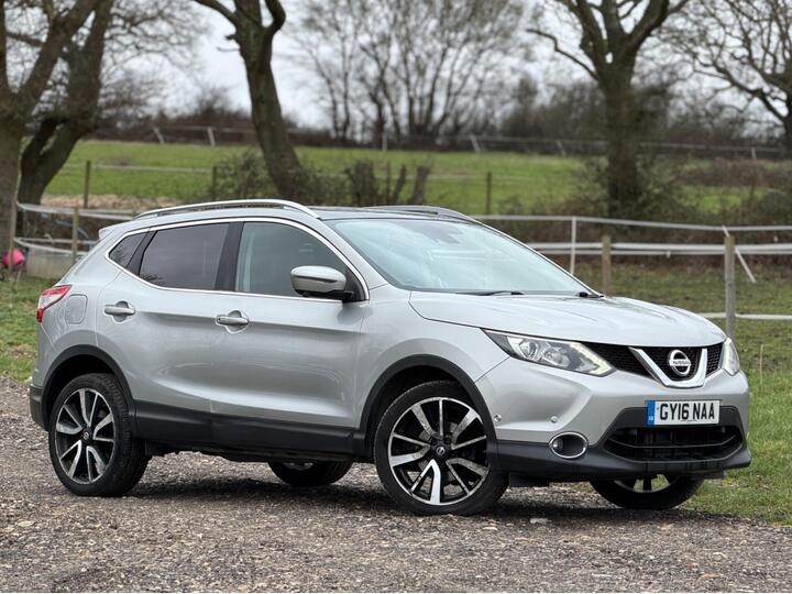 Nissan Qashqai 1.2 DIG-T Tekna XTRON 2WD Euro 6 (s/s) 5dr
