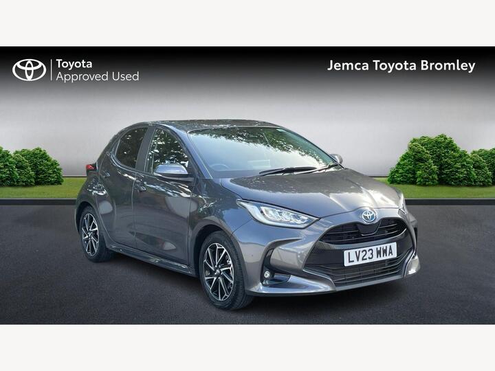 Toyota Yaris 1.5 VVT-h Design E-CVT Euro 6 (s/s) 5dr