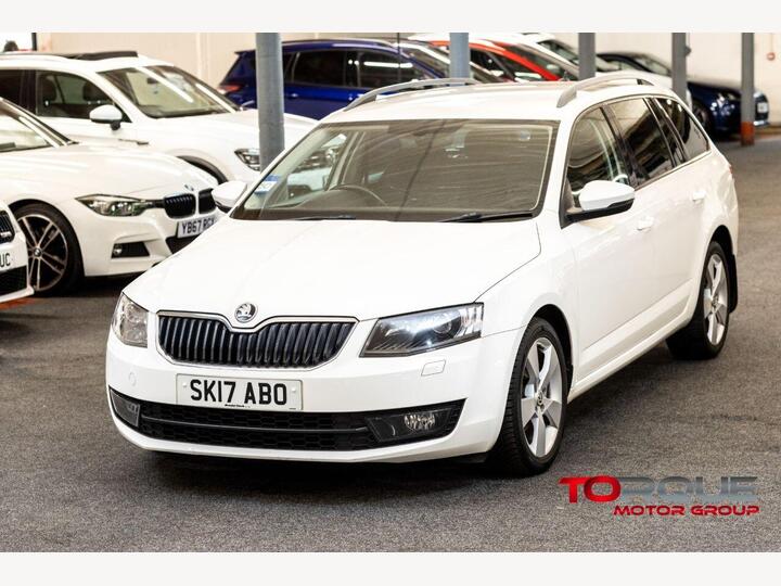 Skoda OCTAVIA 1.6 TDI SE Sport Euro 6 (s/s) 5dr Skoda OCTAVIA 1.6 TDI SE Sport Euro 6 (s/s) 5dr