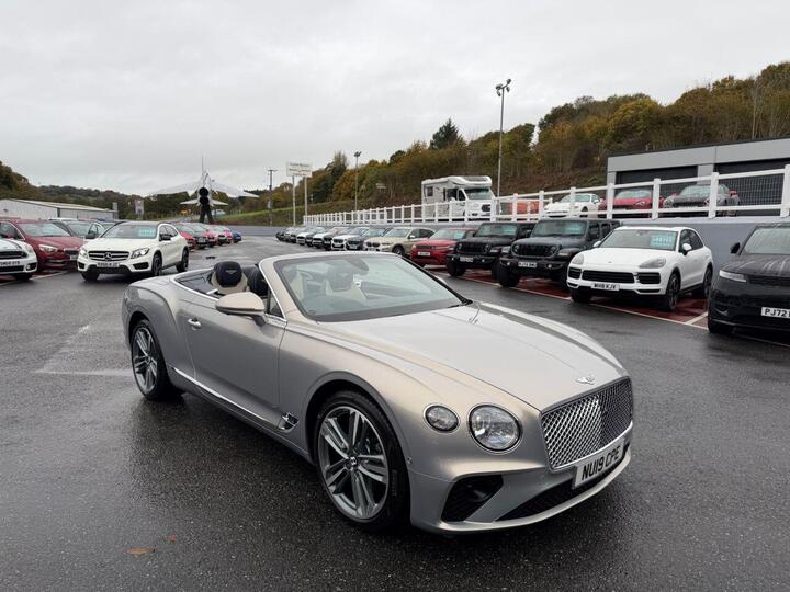 Bentley CONTINENTAL 6.0 W12 GTC Auto 4WD Euro 6 2dr Bentley CONTINENTAL 6.0 W12 GTC Auto 4WD Euro 6 2dr