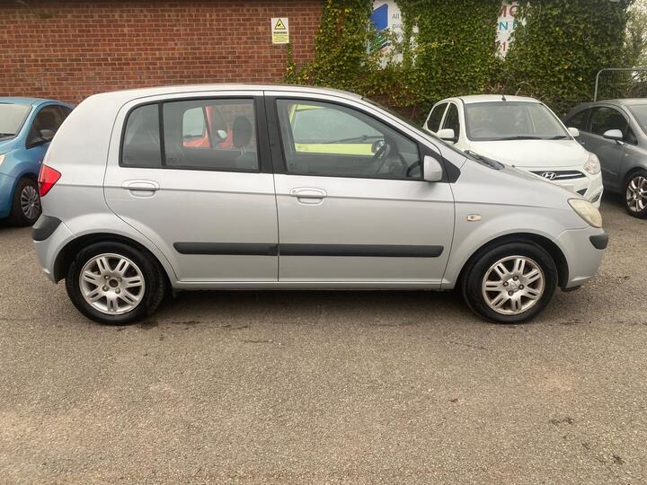 Hyundai Getz 1.4 CDX 5dr Hyundai Getz 1.4 CDX 5dr