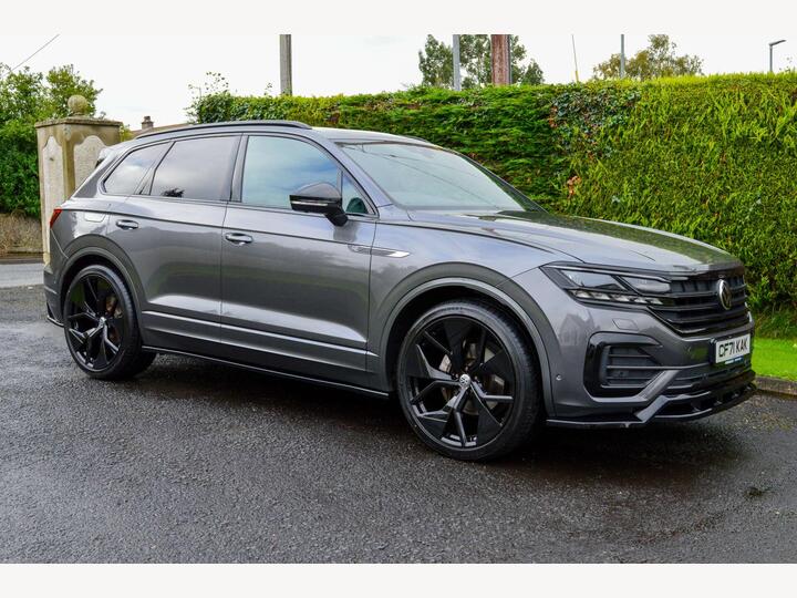 Volkswagen Touareg 3.0 TDI V6 Black Edition Tiptronic 4Motion Euro 6 (s/s) 5dr
