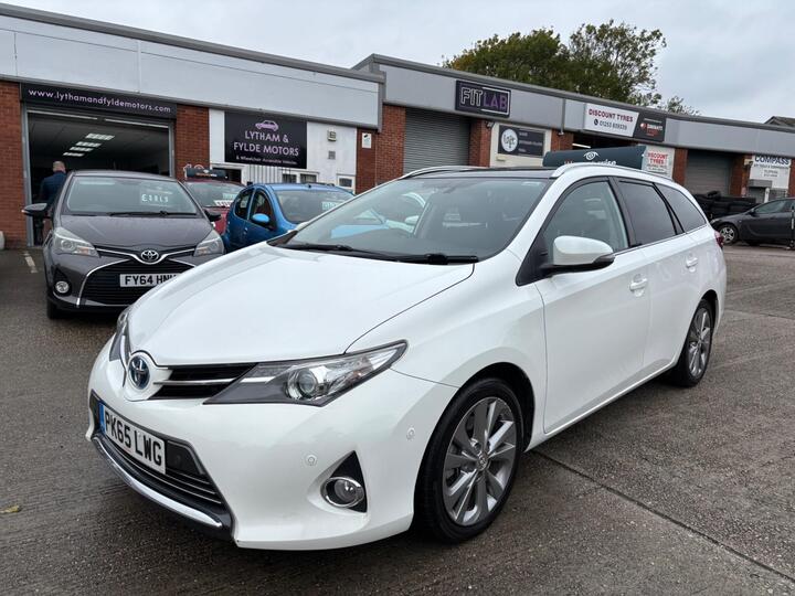 Toyota Auris 1.8 VVT-h Excel Touring Sports CVT Euro 5 (s/s) 5dr
