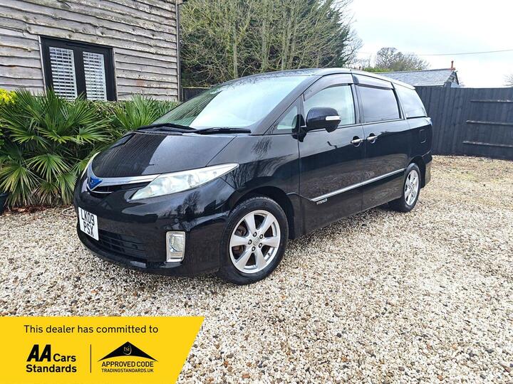 Toyota Estima 2.4 HYBRID-CARPLAY-7SEATS