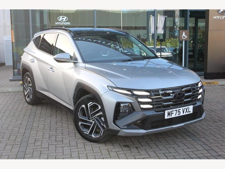 Hyundai Tucson 1.6 T-GDi Ultimate Auto Euro 6 (s/s) 5dr Hyundai Tucson 1.6 T-GDi Ultimate Auto Euro 6 (s/s) 5dr