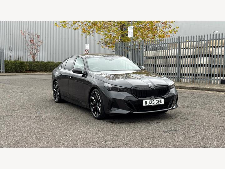BMW 5 Series 3.0 550e 22.1kWh M Sport Pro Steptronic XDrive Euro 6 (s/s) 4dr