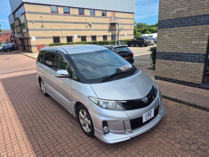 Toyota Estima 2.4 Hybrid Aeras AWD 8 Seater Family Car Toyota Estima 2.4 Hybrid Aeras AWD 8 Seater Family Car