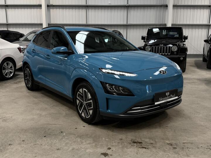 Hyundai KONA 39kWh Premium Auto 5dr (10.5kW Charger)