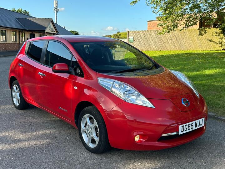 Nissan Leaf 24kWh Acenta Auto 5dr Nissan Leaf 24kWh Acenta Auto 5dr