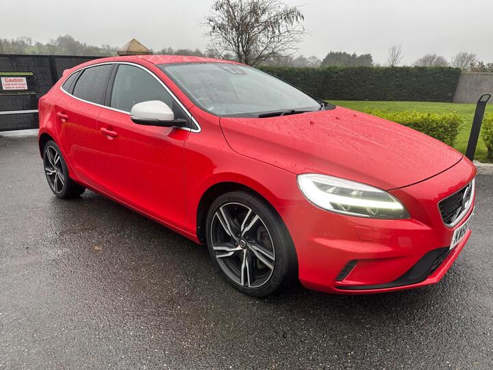 Volvo V40 2.0 D4 R-Design Pro Auto Euro 6 (s/s) 5dr