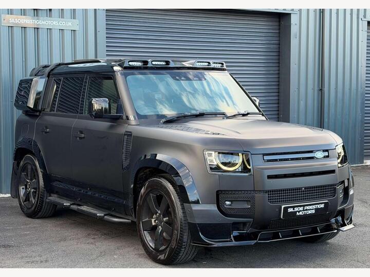 Land Rover DEFENDER 2.0 Defender First Edition D Auto 4WD 5dr Land Rover DEFENDER 2.0 Defender First Edition D Auto 4WD 5dr