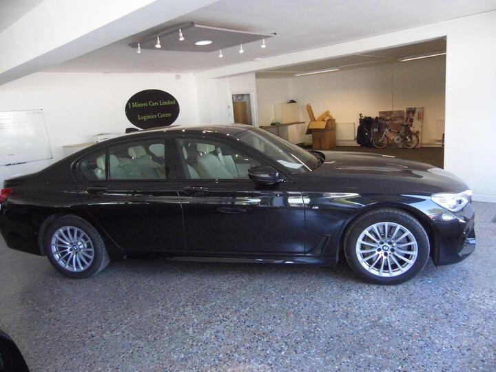BMW 7 Series 4.4 750i V8 M Sport Auto Euro 6 (s/s) 4dr