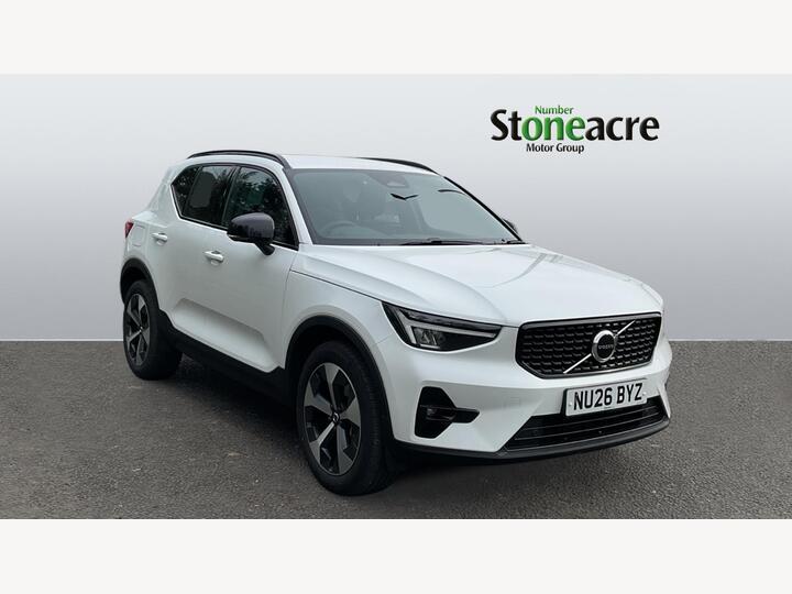 Volvo XC40 2.0 B3 MHEV Plus Dark DCT Auto Euro 6 (s/s) 5dr