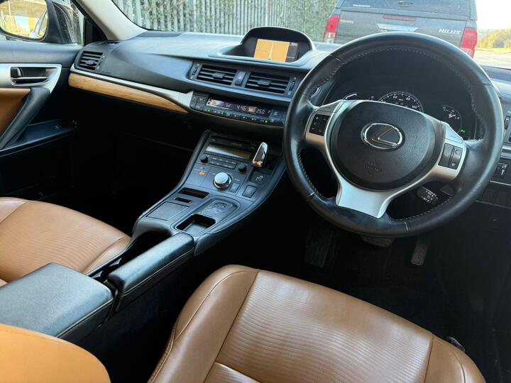 Lexus CT 1.8 200h Advance CVT Euro 5 (s/s) 5dr