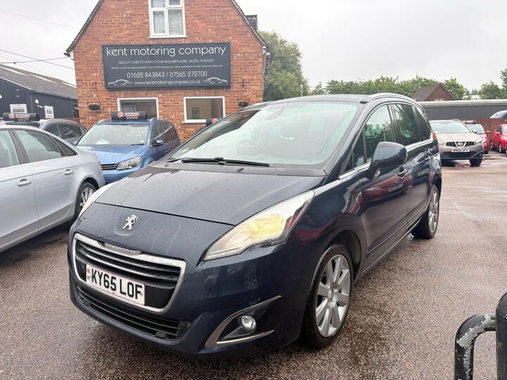 Peugeot 5008 1.6 BlueHDi Allure Euro 6 (s/s) 5dr Peugeot 5008 1.6 BlueHDi Allure Euro 6 (s/s) 5dr