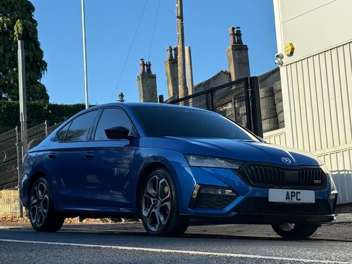 Skoda Octavia 1.4 TSI IV 13kWh VRS DSG Euro 6 (s/s) 5dr Skoda Octavia 1.4 TSI IV 13kWh VRS DSG Euro 6 (s/s) 5dr