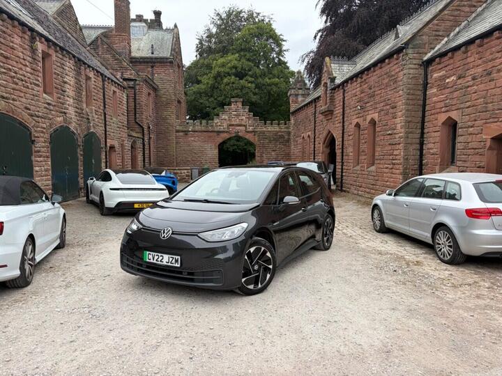 Volkswagen ID.3 Pro Performance 58kWh Life Auto 5dr