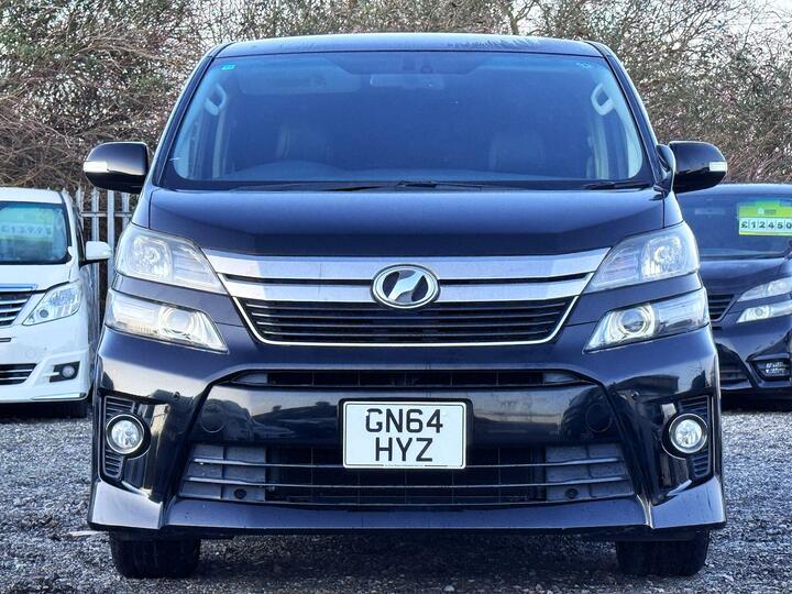 Toyota Vellfire Golden Eyes, 2.4 Petrol Auto 7 Seats